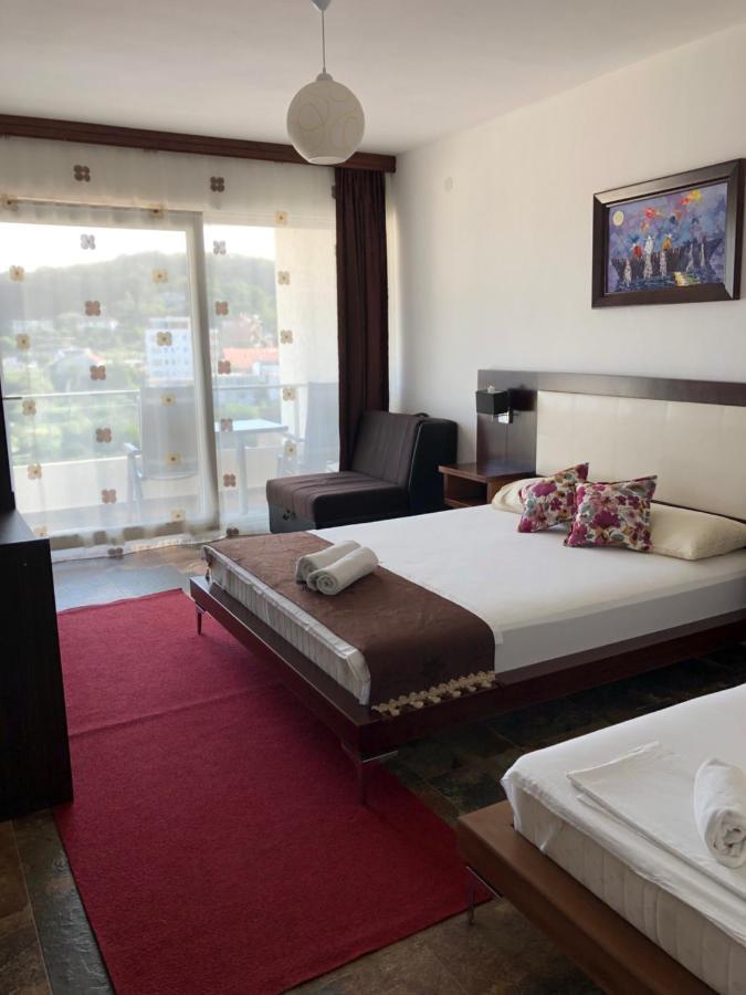 Apartments Fourroses Ulcinj Esterno foto