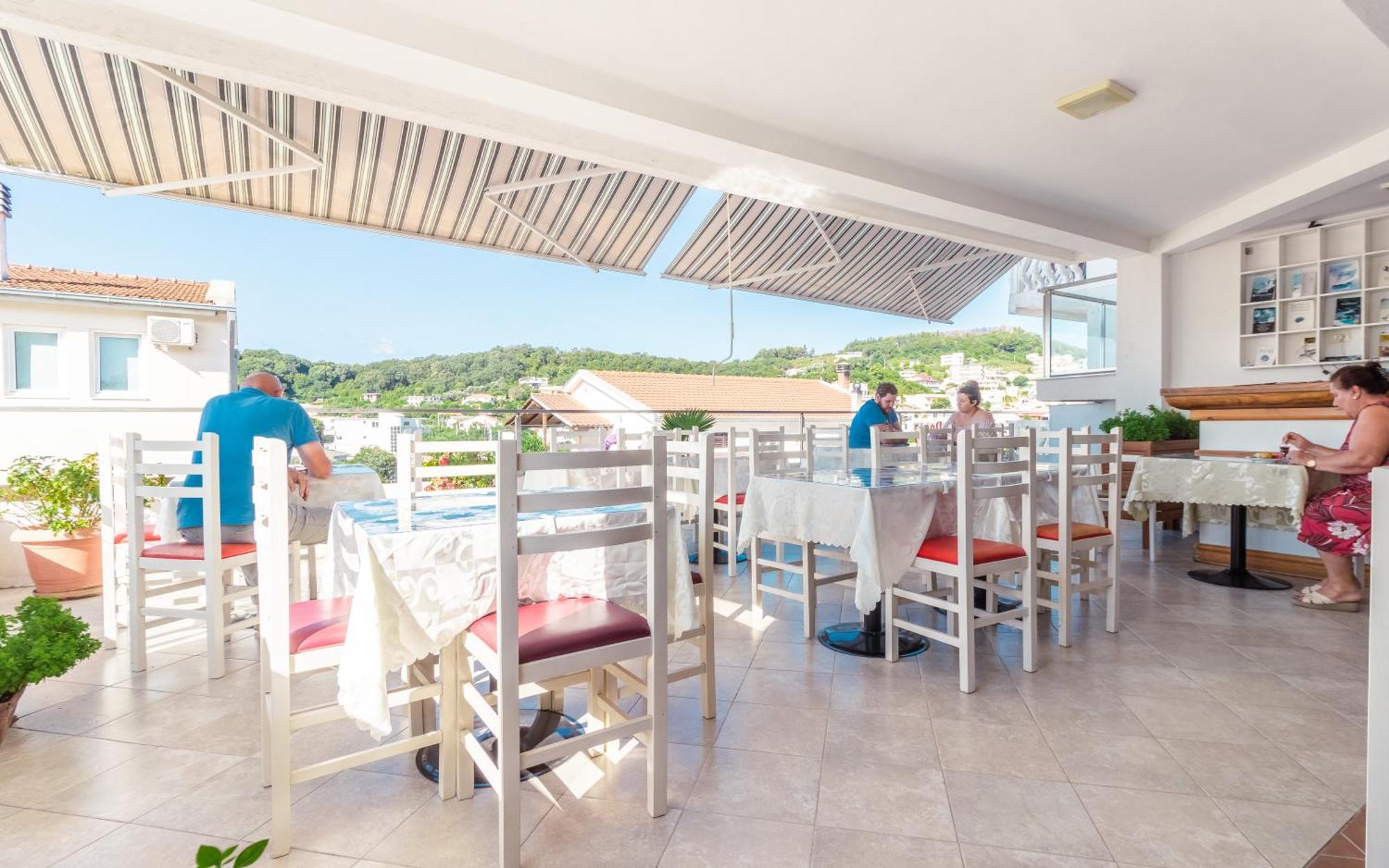 Apartments Fourroses Ulcinj Esterno foto
