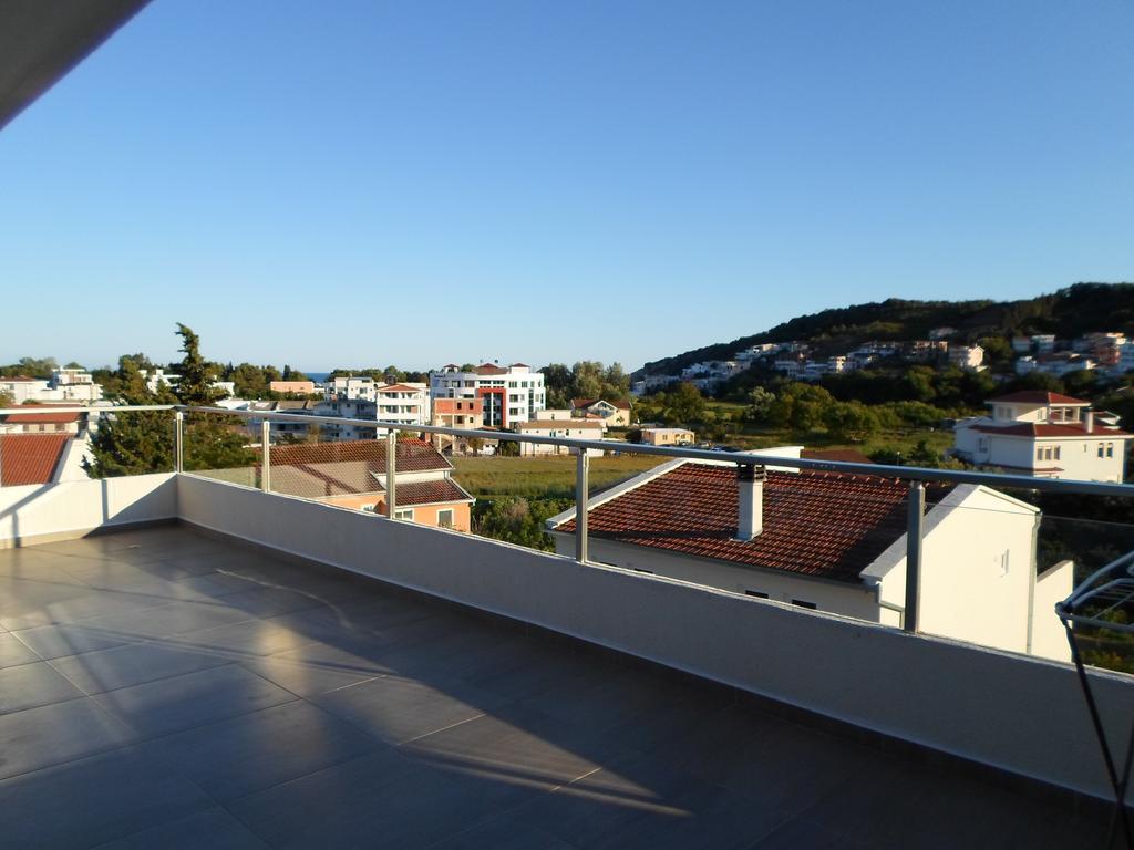 Apartments Fourroses Ulcinj Esterno foto