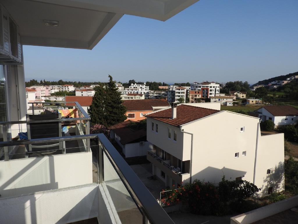 Apartments Fourroses Ulcinj Esterno foto